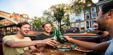 Amsterdam: Kvöldsigling um síki með pizzum og drykkjum