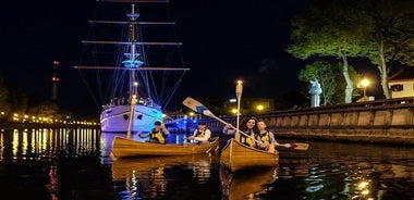 Visite nocturne de la ville en canoë à Klaipeda