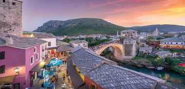 Desde Split/Trogir: tour por Mostar y Medjugorje con cata de vinos