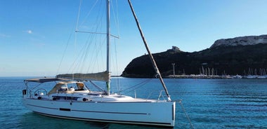 Sailing excursion, swimming stops, snorkeling and prosecco