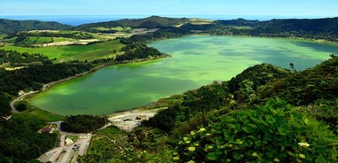 Adventure in the Furnas, with volcanoes, lagoons and tea plantations