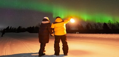 Caccia all'aurora boreale con fotografia e videografia