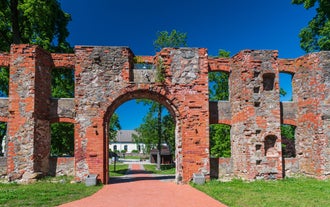 Grobiņa Castle