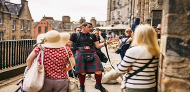 Edinburgh: Comedy Walking Tour with Professional Comedian