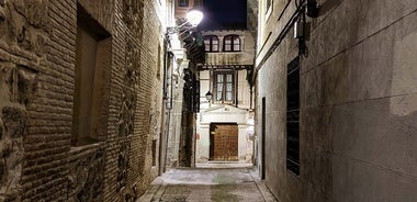 Guided Walking Tour of Toledo at Night