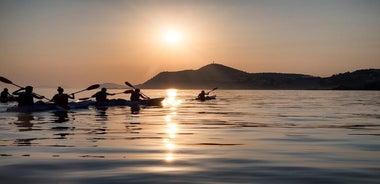 일몰 바다 카약과 와인 두브로브니크