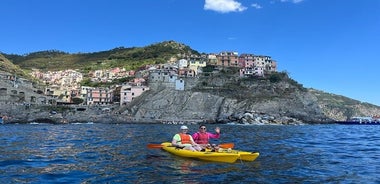 Cinque Terre kajakaævintýri frá Riomaggiore