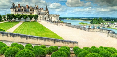 The Loire Valley, a Royal legacy (port-to-port cruise) (8 destinations)