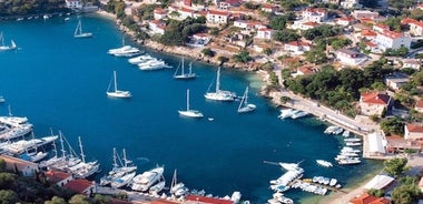 La crociera Ithaca Cruise si ferma alle spiagge - Con snack e frutta