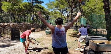 Gioco di tiro con l'arco da battaglia di 1 ora nel parco avventura di Hvar