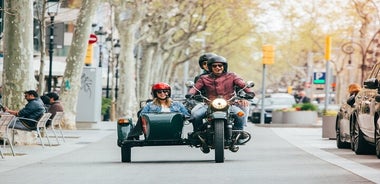 Halbtagestour durch Barcelona mit einem Motorrad mit Beiwagen