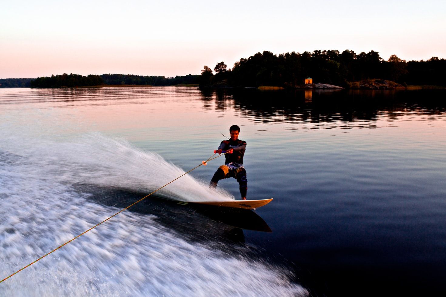 Waterskiing tours