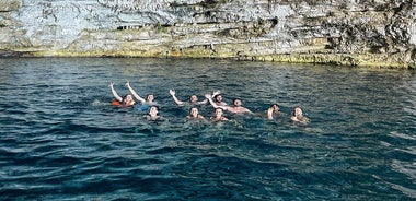 Vlora-Schnellboottour zur Haxhi-Ali-Höhle