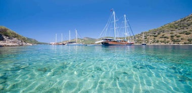 Kusadasi: Boat Trip with Lunch and Transfer