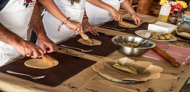 Degustación de Rodas: clase de cocina, cata de vinos y más en un auténtico pueblo griego