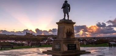 Essential Whitby: scopri le leggende della città con un tour audio autoguidato