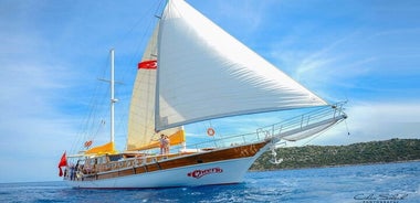 터키의 Cheers Yachting과 함께하는 프라이빗 블루 크루즈