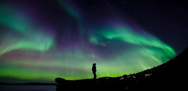 Búsqueda privada de la aurora boreal en Super Jeep desde Reykjavik