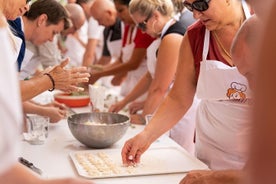 Césarine : cours de fabrication de pâtes en petit groupe à Côme