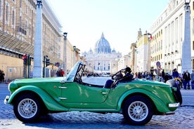 Tour panoramico di Roma in auto cabriolet d'epoca o minibus d'epoca