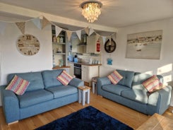 Caldon Holiday Chalet sleeps 4 in Dartmouth WIFI Electric inc Pet friendly