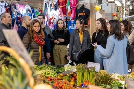 Private market tour, lunch or dinner and cooking demo in Pompei