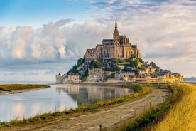 Mont-St-Michel: Shared Tour (10 max) "Abbey Ticket Included"