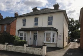 Arlan House, Central Basingstoke Hotel