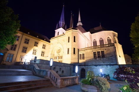 photo of night view of notre-dame cathedra.