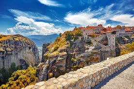 Tesalónica: viaje en tren de 3 días a Meteora con hotel y museo