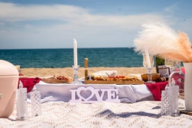 Private Romantic Picnic in Barcelona