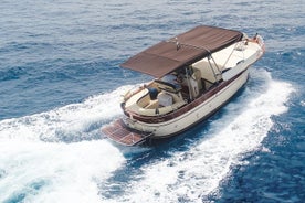 Paseo en barco privado por Amalfi desde Positano