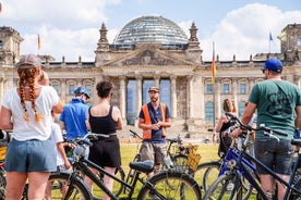 Recorrido en bicicleta para grupos pequeños por lo más destacado de Berlín