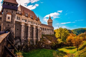 Tour de un día al castillo de Corvin, la fortaleza de Deva y Alba Iulia