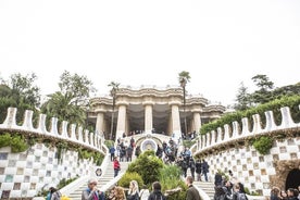 Combo Tour: Fast Track Sagrada Familia e Parque Güell com o melhor de Gaudí