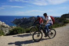 Sormiou Calanques National Parkマルセイユからの電動自転車ツアー