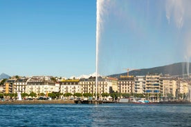 Explore the best guided intro tour of Geneva with a Local