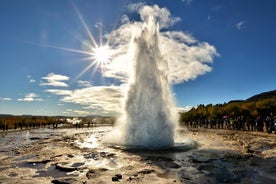 Cerchio d'Oro e Laguna Segreta tour per piccoli gruppi da Reykjavik