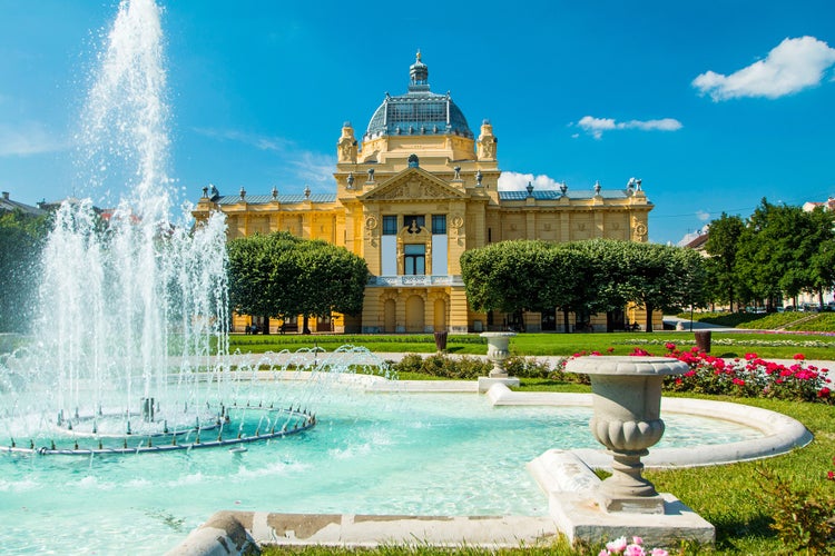 Photo of art pavilion and fountain in Zagreb.