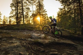 Cool soirée d'été à Rovaniemi en VTT électrique