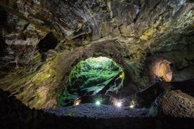 Tour de día completo por el lado oeste en la isla de Terceira con almuerzo