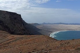 The valley of Las Mil Palmeras and the town of Haria