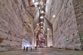 Wellness Tour: Slanic Salt Mine og Therme Spa (heitar sundlaugar, gufuböð og nuddpottur)