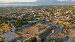 Estancia en Corinto, Grecia