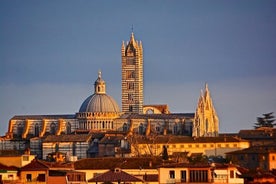 Guided Walking Tour of the Streets of Siena with aperitif