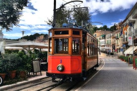 Excursion à Sóller et Puerto de Sóller avec train et tram