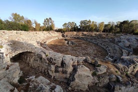 Group guided tour of the archaeological park of Neapolis