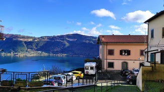 Vivere il Borgo sul lago