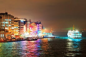 Crucero con cena todo incluido por el Bósforo con espectáculo nocturno turco desde Estambul