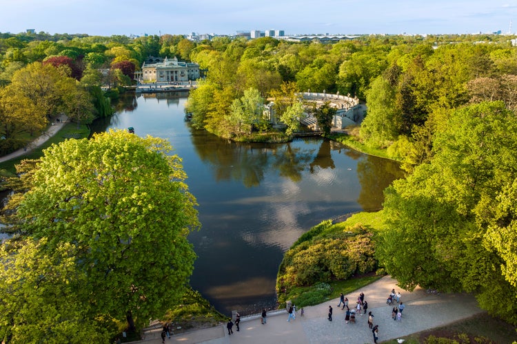 Aerial view of Lazienki Park in Warsaw, Poland.jpg